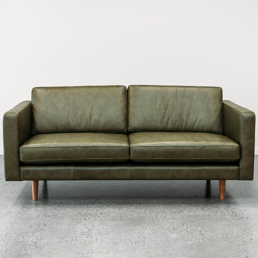 Hamptons 3 seat sofa in evergreen leather