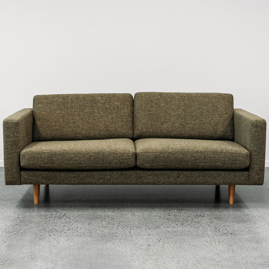 Hamptons 3 seat sofa in Moss