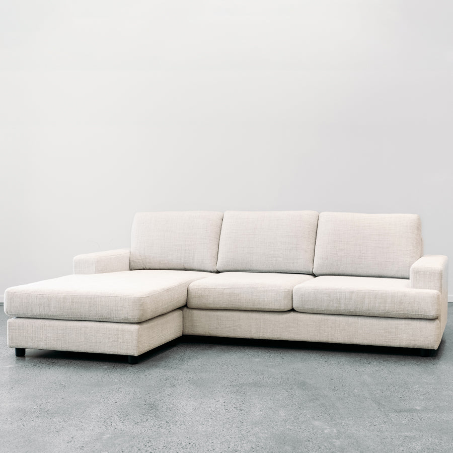 Cloud 4 seat sofa & reversible chaise in branbury pearl