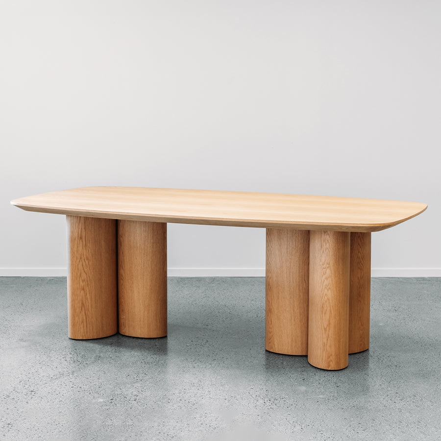 Faker dining table