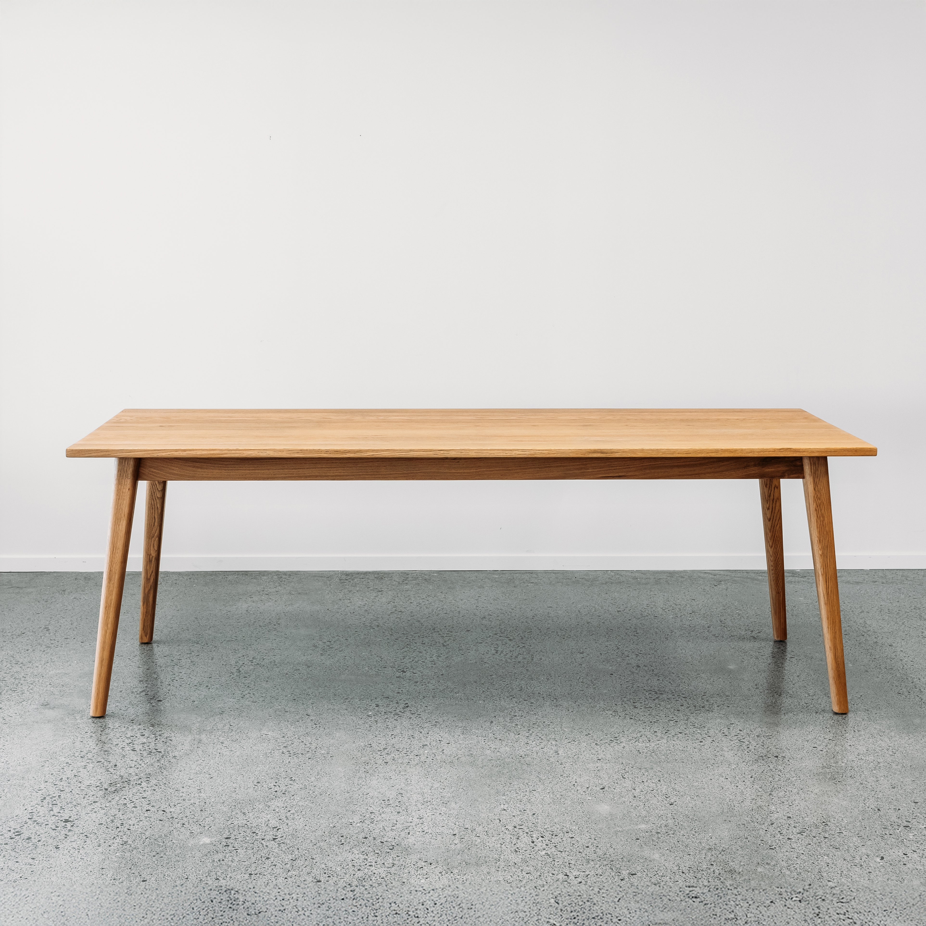 Maraetai Dining Table 