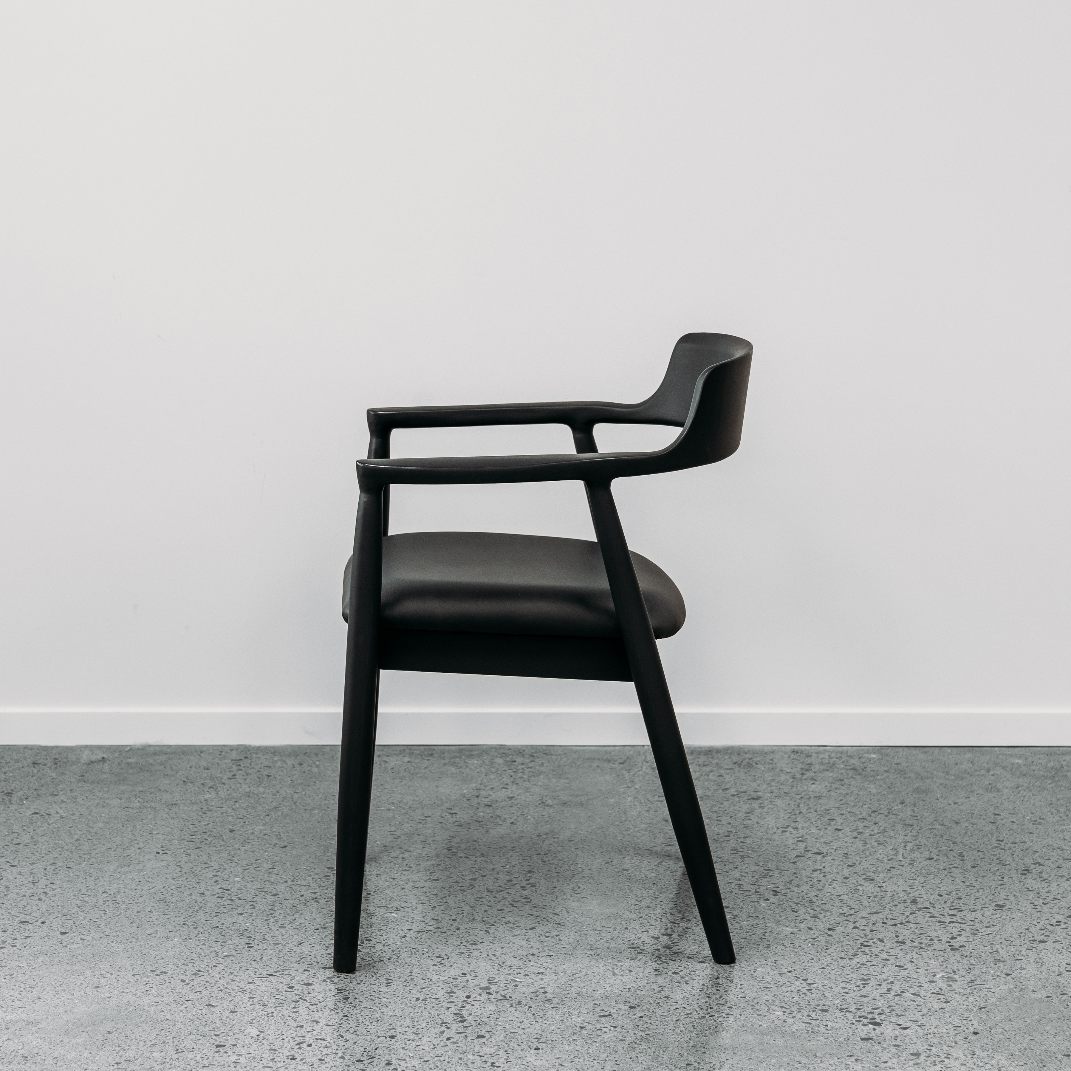 Ealing dining chair in black