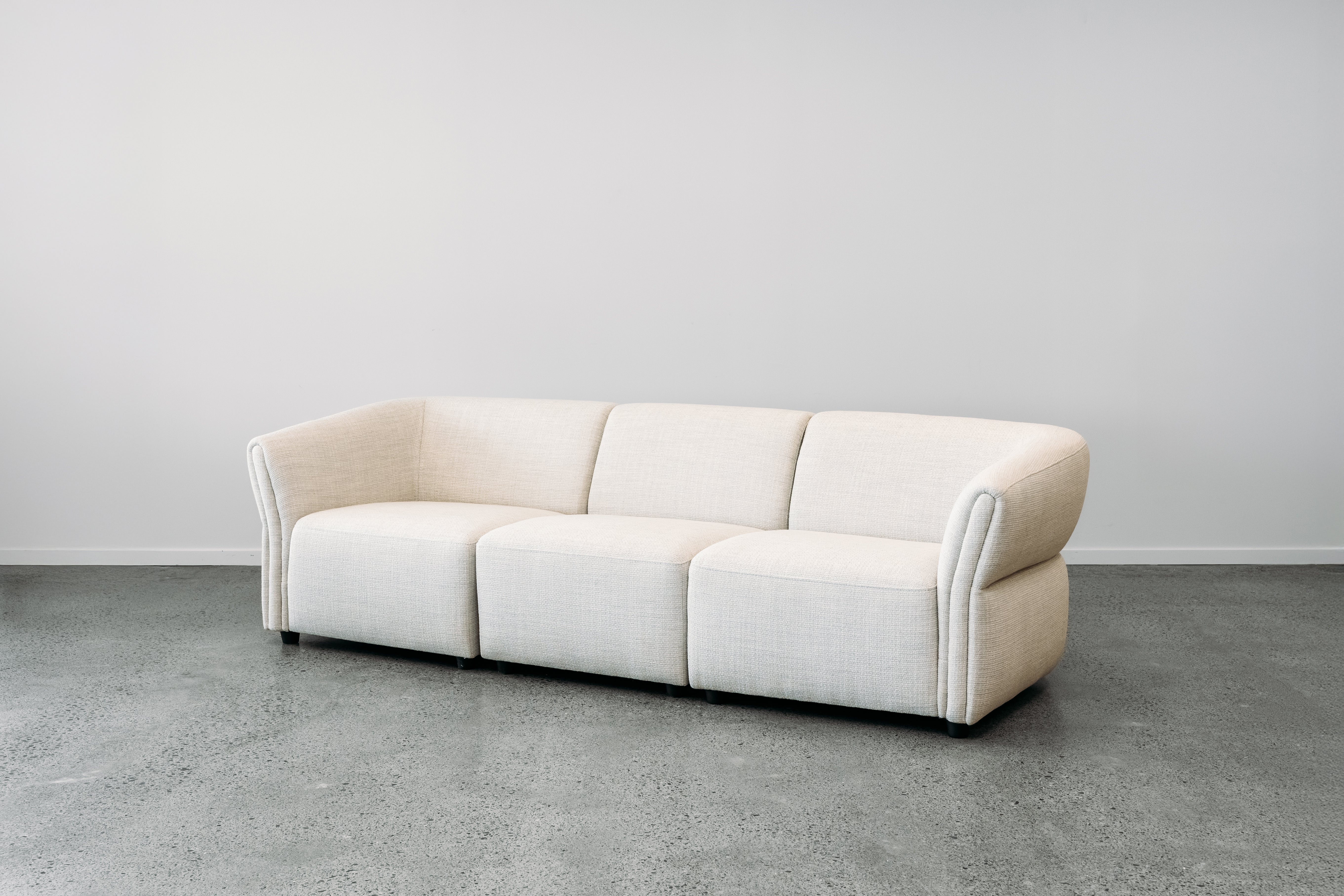 Cooper modular sofa in pearl