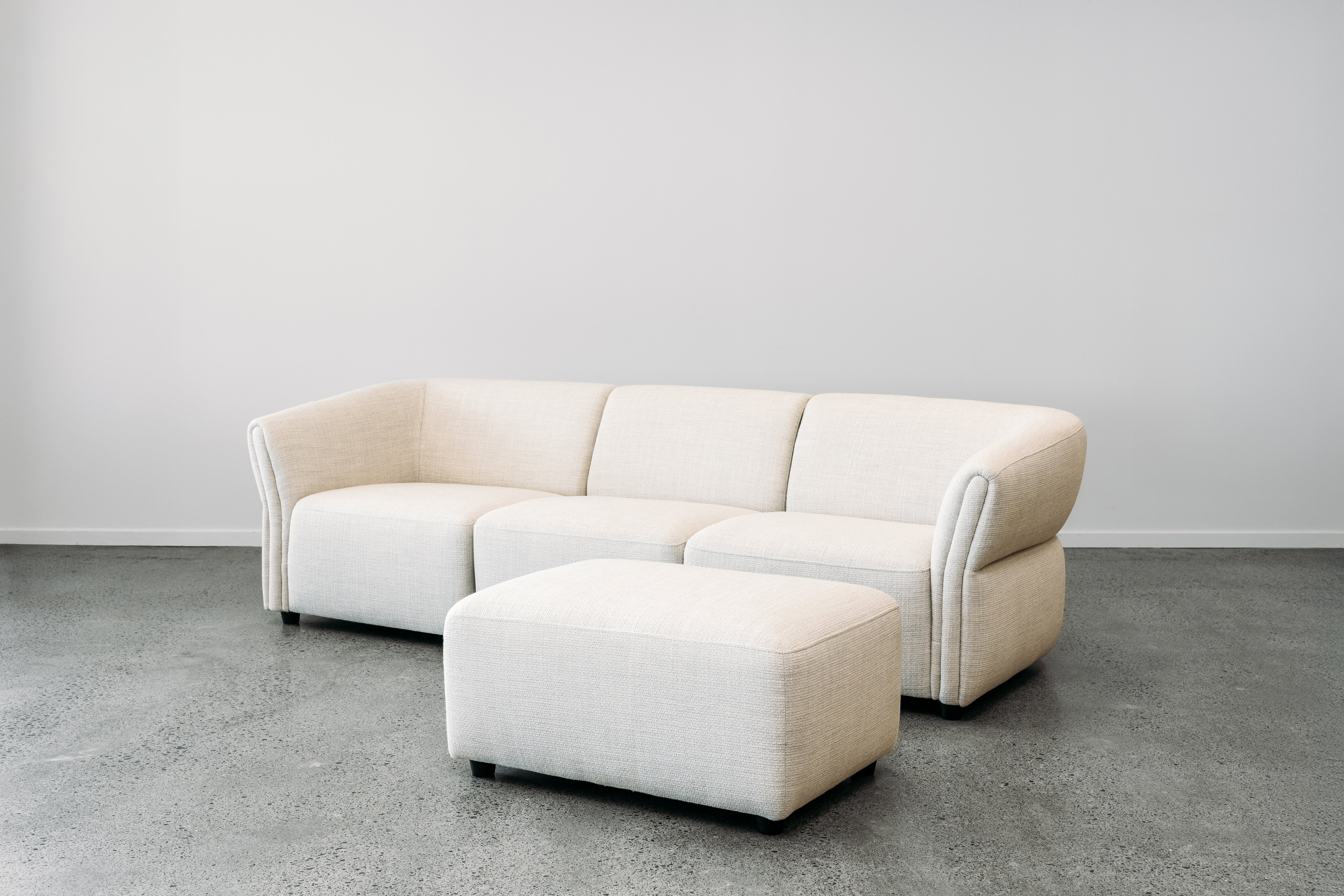 Cooper modular sofa in pearl