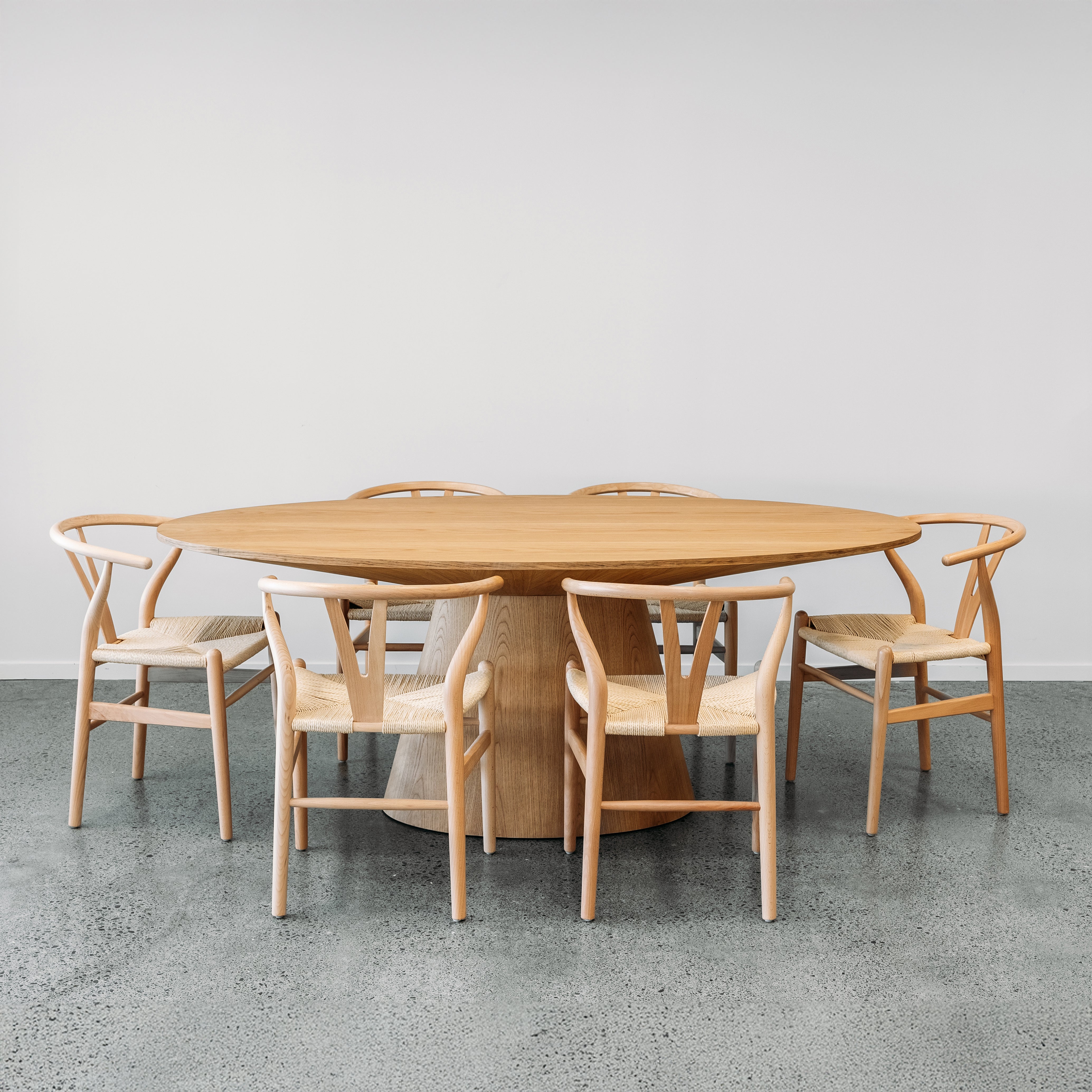 Alice Oval dining table in oak