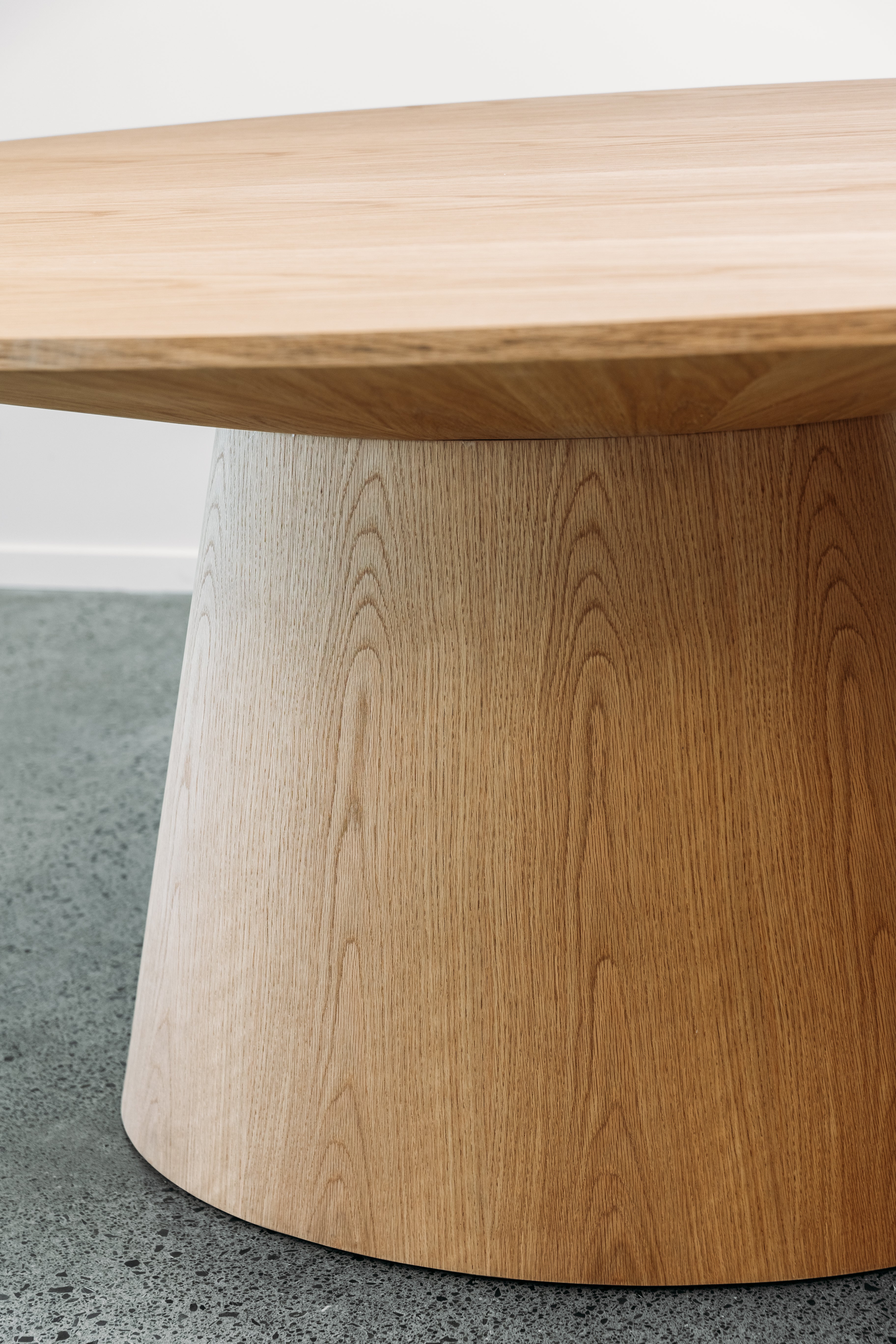 Alice Oval dining table in oak