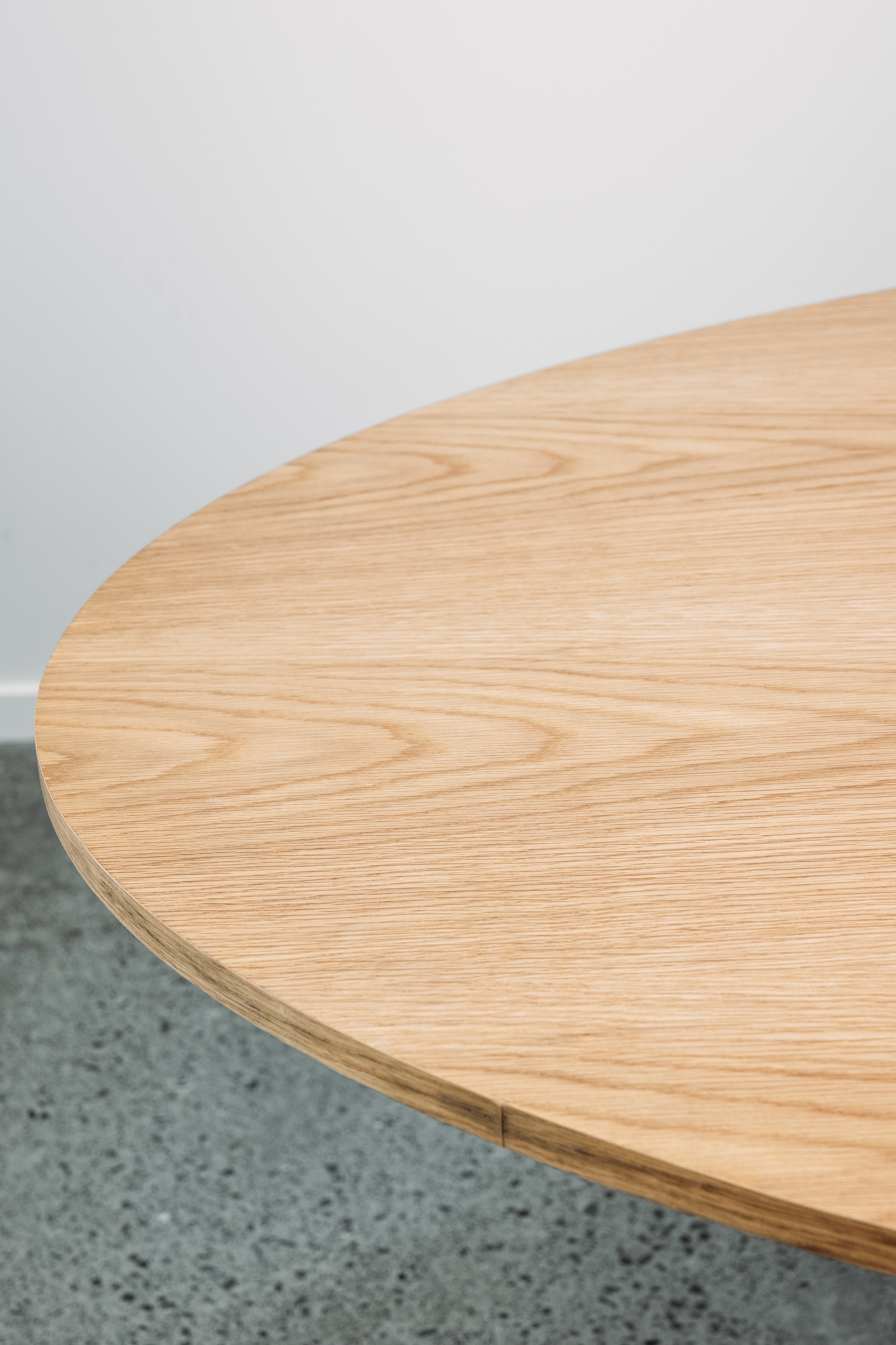 Alice Oval dining table in oak