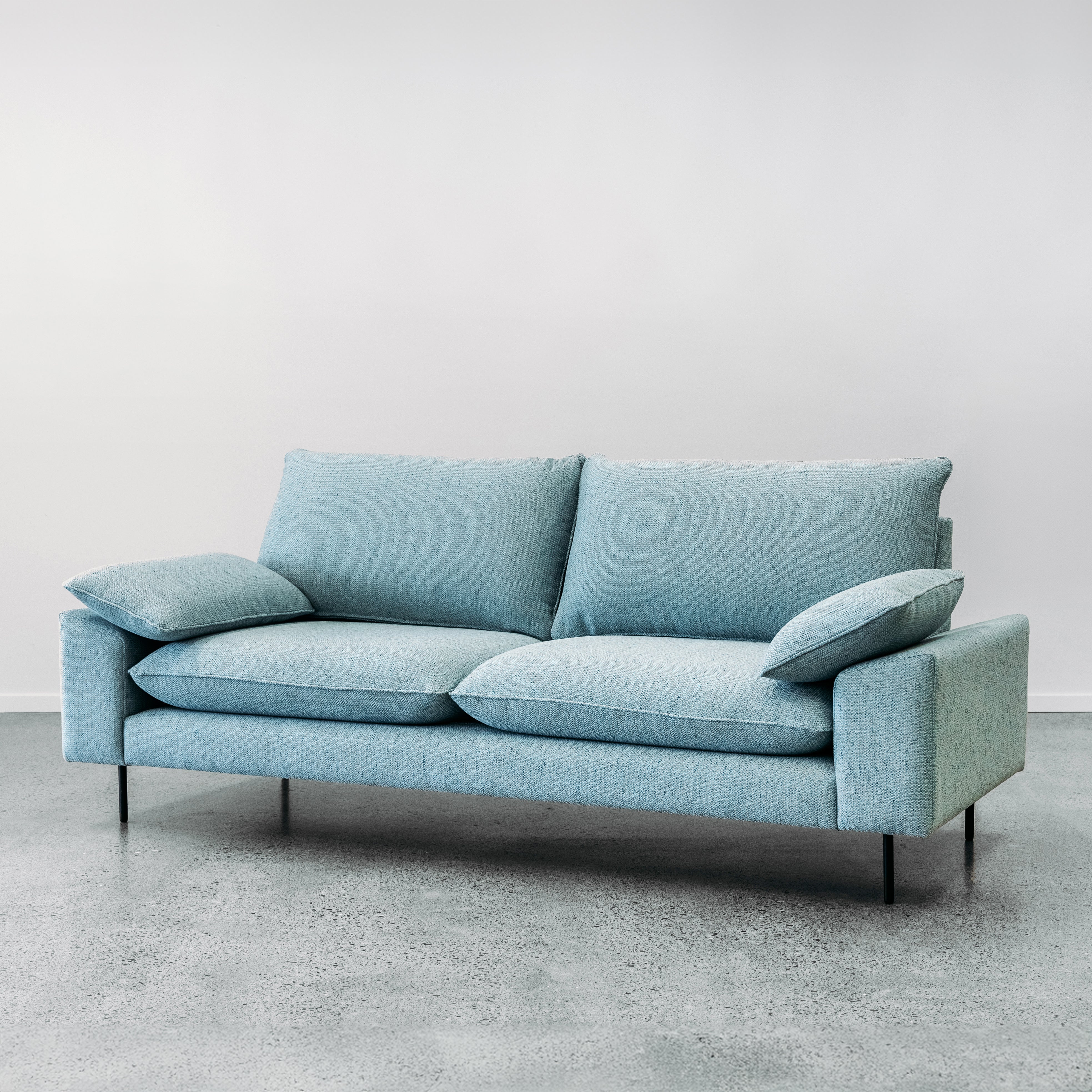 Sicily sofa in akito sky