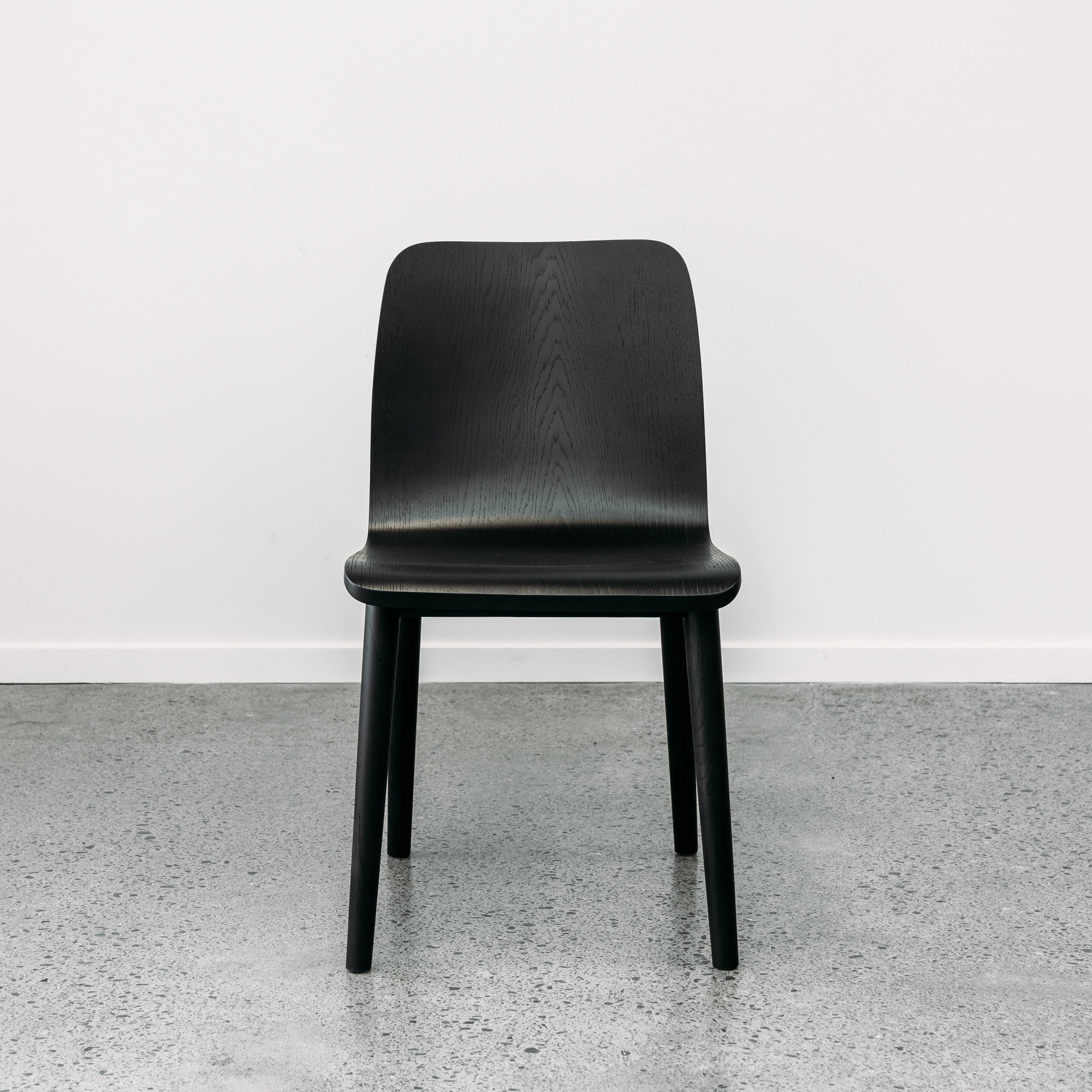 Breda dining chair in black