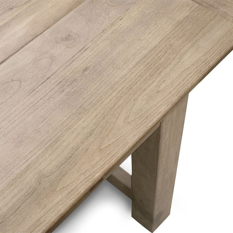 Kairaki dining table