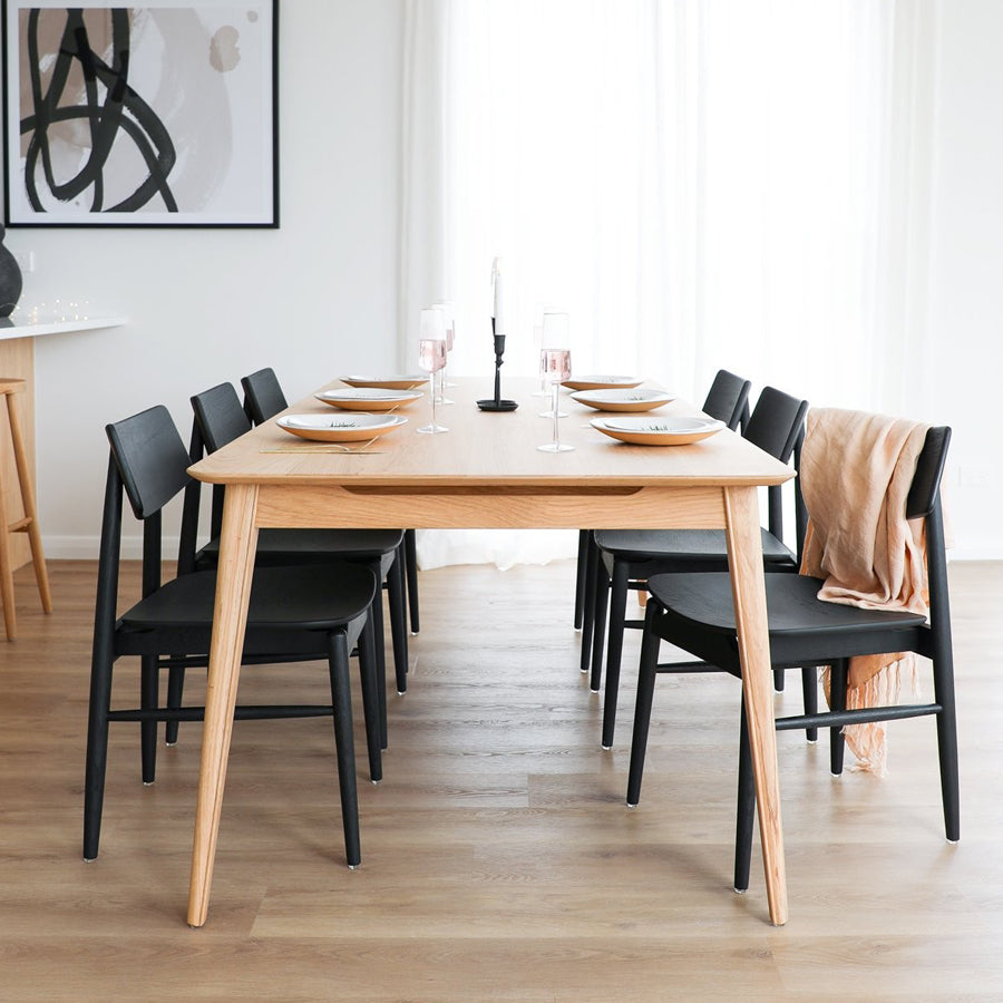 Kaishama dining table 