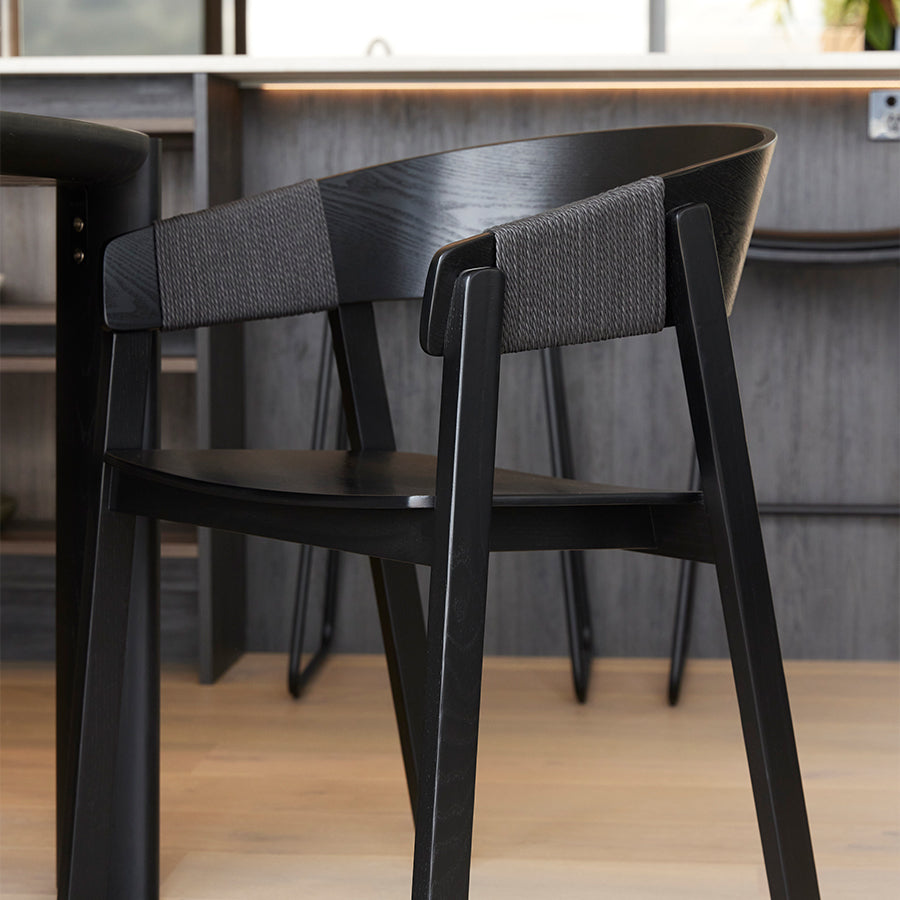 Riva dining chair in black