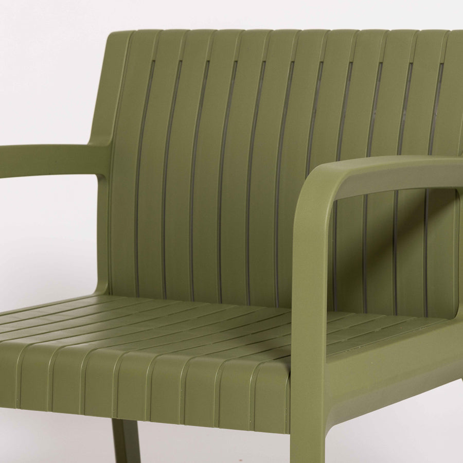 Story armchair in olive