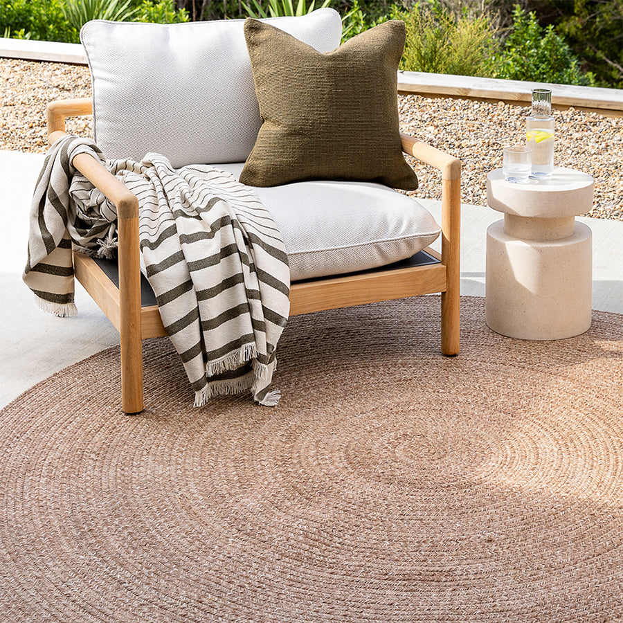 Mornington outdoor rug in teak